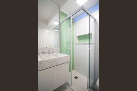 Banheiro de apartamento para alugar com 2 quartos, 74m² em Indianópolis, São Paulo