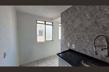 Cozinha de apartamento para alugar com 2 quartos, 55m² em Pedreira, Itaquaquecetuba