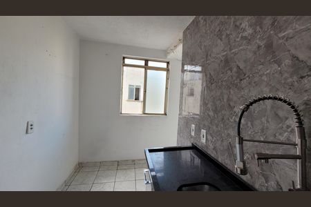Cozinha de apartamento para alugar com 2 quartos, 55m² em Pedreira, Itaquaquecetuba