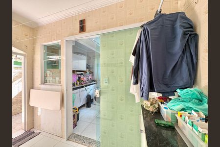 Área de Serviço de casa à venda com 3 quartos, 140m² em Jardim Santo Elias, São Paulo