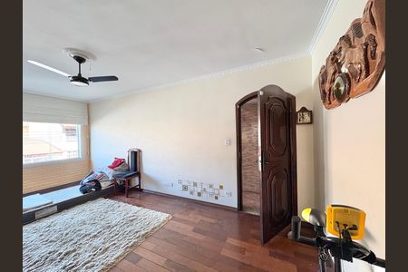 Sala de casa à venda com 3 quartos, 140m² em Jardim Santo Elias, São Paulo