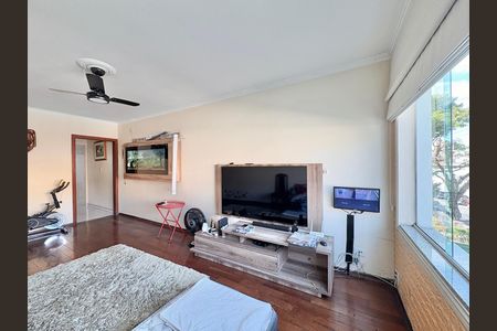 Sala de casa à venda com 3 quartos, 140m² em Jardim Santo Elias, São Paulo