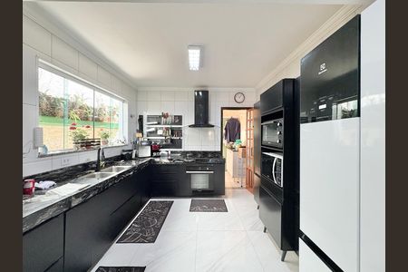 Cozinha de casa à venda com 3 quartos, 140m² em Jardim Santo Elias, São Paulo