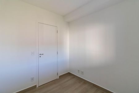 Quarto 2 de apartamento para alugar com 2 quartos, 68m² em Jardim Flor da Montanha, Guarulhos