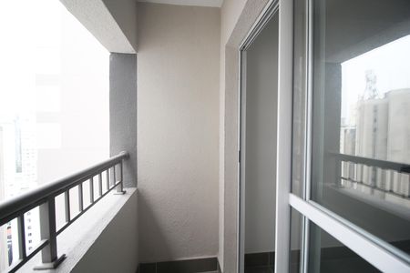 Varanda de kitnet/studio para alugar com 1 quarto, 24m² em Vila Nova Conceição, São Paulo