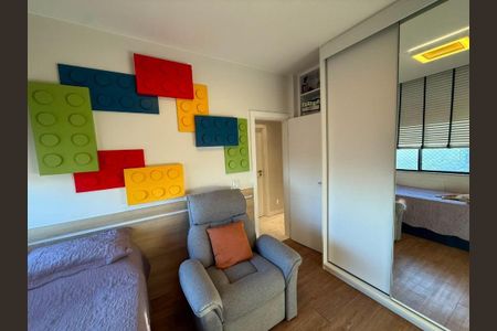 Apartamento à venda com 227m², 2 quartos e sem vaga