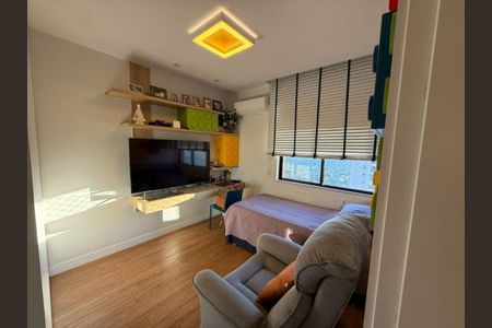 Apartamento à venda com 227m², 2 quartos e sem vaga