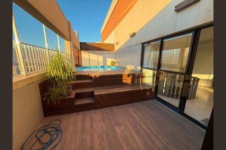 Apartamento à venda com 227m², 2 quartos e sem vaga