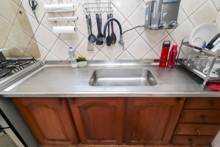 Cozinha de apartamento para alugar com 2 quartos, 64m² em Conjunto Residencial José Bonifácio, São Paulo