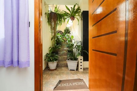 Apartamento para alugar com 64m², 2 quartos e sem vagaEntrada