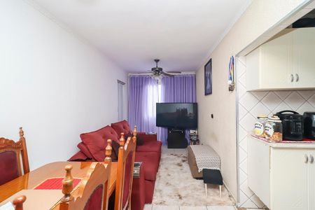 Sala de apartamento para alugar com 2 quartos, 64m² em Conjunto Residencial José Bonifácio, São Paulo