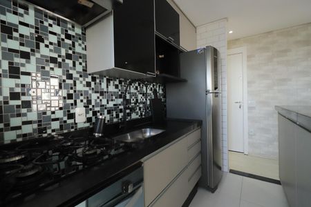 Cozinha de apartamento para alugar com 2 quartos, 55m² em Penha de França, São Paulo
