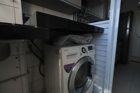 Apartamento para alugar com 55m², 2 quartos e 1 vagaÁrea de Serviço