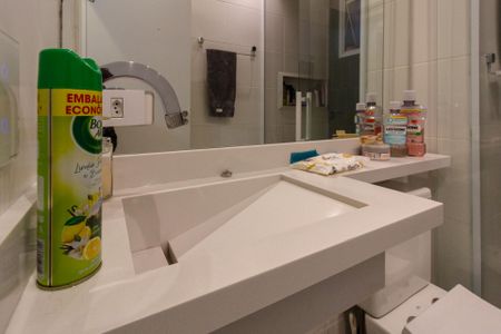 Banheiro da Suíte de apartamento para alugar com 1 quarto, 64m² em Jardim Bom Clima, Guarulhos