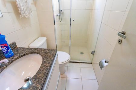 Apartamento à venda com 64m², 3 quartos e 1 vaga Apartamento à venda com 64m², 3 quartos e 1 vagaBanheiro