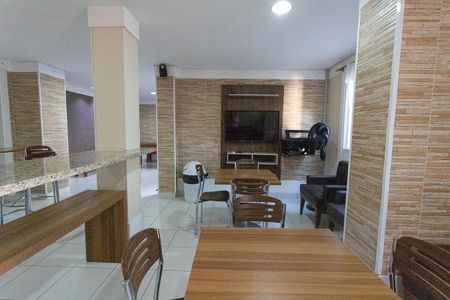 Apartamento à venda com 64m², 3 quartos e 1 vaga Apartamento à venda com 64m², 3 quartos e 1 vagaÁrea comum - Salão de festas