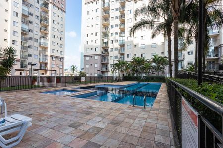 Apartamento à venda com 64m², 3 quartos e 1 vaga Apartamento à venda com 64m², 3 quartos e 1 vagaÁrea comum - Piscina