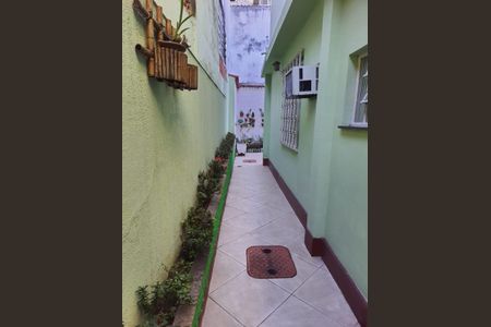 Corredor de casa para alugar com 3 quartos, 195m² em Praça Seca, Rio de Janeiro