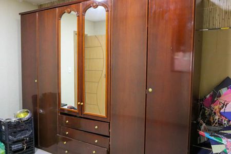 Casa de condomínio à venda com 170m², 3 quartos e 2 vagas Casa de condomínio à venda com 170m², 3 quartos e 2 vagasQuarto 3