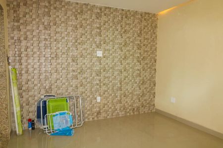 Casa de condomínio à venda com 170m², 3 quartos e 2 vagas Casa de condomínio à venda com 170m², 3 quartos e 2 vagasSala