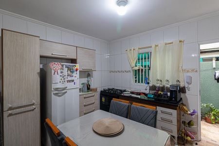 Casa de condomínio à venda com 52m², 2 quartos e 1 vaga Casa de condomínio à venda com 52m², 2 quartos e 1 vagaSala e Cozinha