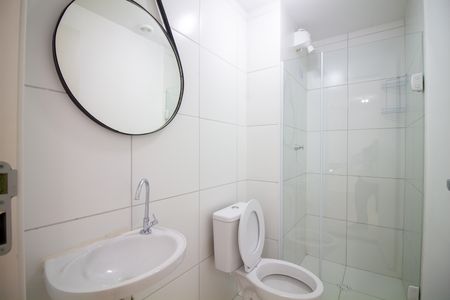 Banheiro de apartamento para alugar com 2 quartos, 36m² em Jardim São Luís, São Paulo