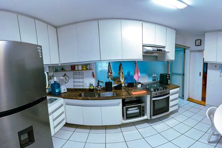 Apartamento à venda com 130m², 4 quartos e 2 vagas