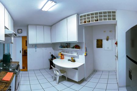 Apartamento à venda com 130m², 4 quartos e 2 vagas