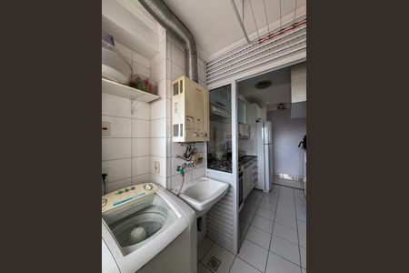 Apartamento à venda com 64m², 3 quartos e 1 vaga Apartamento à venda com 64m², 3 quartos e 1 vagaÁrea de Serviço