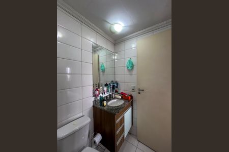 Apartamento à venda com 64m², 3 quartos e 1 vaga Apartamento à venda com 64m², 3 quartos e 1 vagaBanheiro da Suíte