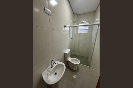 Casa para alugar com 50m², 2 quartos e 1 vaga Casa para alugar com 50m², 2 quartos e 1 vagaBanheiro
