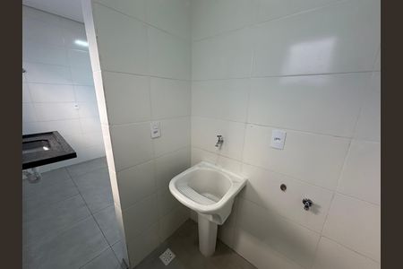 Casa para alugar com 50m², 2 quartos e 1 vaga Casa para alugar com 50m², 2 quartos e 1 vagaÁrea de Serviço