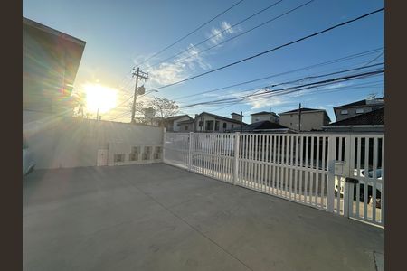Garagem de casa para alugar com 2 quartos, 50m² em Vila Valenca, São Vicente