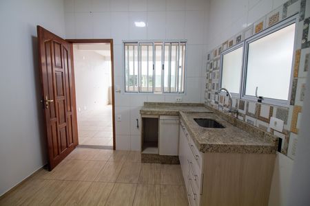 Cozinha de casa para alugar com 2 quartos, 120m² em Vila Fazzeoni, São Paulo