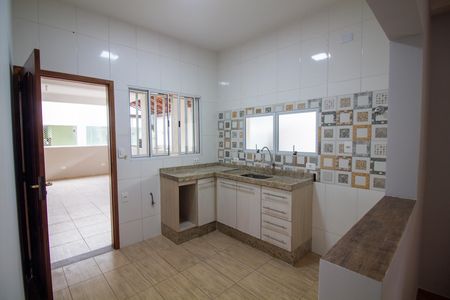 Casa para alugar com 120m², 2 quartos e 2 vagas Casa para alugar com 120m², 2 quartos e 2 vagasCozinha
