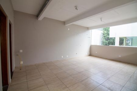 Casa para alugar com 120m², 2 quartos e 2 vagas Casa para alugar com 120m², 2 quartos e 2 vagasQuintal de Serviço
