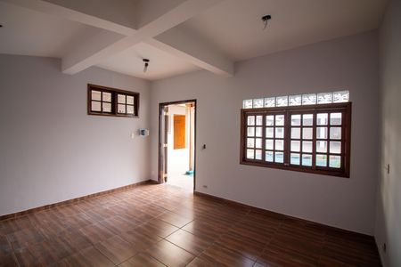 Casa para alugar com 120m², 2 quartos e 2 vagas Casa para alugar com 120m², 2 quartos e 2 vagasSala de Jogos / Brinquedoteca