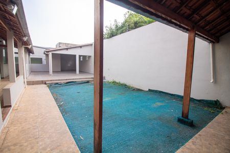 Casa para alugar com 120m², 2 quartos e 2 vagas Casa para alugar com 120m², 2 quartos e 2 vagasJardim