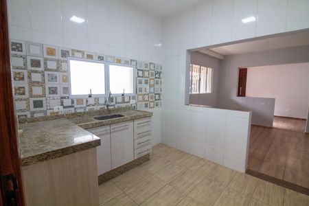 Casa para alugar com 120m², 2 quartos e 2 vagas Casa para alugar com 120m², 2 quartos e 2 vagasCozinha