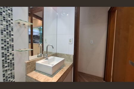 Apartamento para alugar com 80m², 3 quartos e 1 vaga Apartamento para alugar com 80m², 3 quartos e 1 vagaBanheiro 2