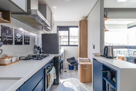 Cozinha de apartamento à venda com 2 quartos, 57m² em Vila Sao Luiz (valparaizo), Barueri