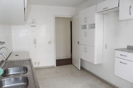 Apartamento para alugar com 130m², 3 quartos e 1 vagaCozinha