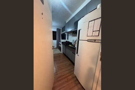 Cozinha de apartamento para alugar com 2 quartos, 32m² em Itaquera, São Paulo