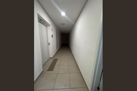 Apartamento para alugar com 32m², 2 quartos e sem vaga Apartamento para alugar com 32m², 2 quartos e sem vagaElevador