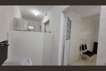 Casa para alugar com 95m², 2 quartos e sem vagaÁrea de Serviço 02