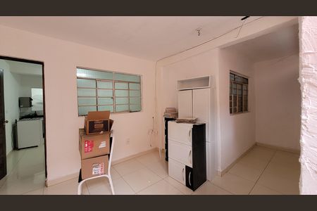 Hall de entrada de casa para alugar com 2 quartos, 95m² em Parque Santa Amélia, Itaquaquecetuba