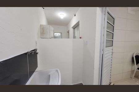 Casa para alugar com 95m², 2 quartos e sem vagaÁrea de Serviço 02