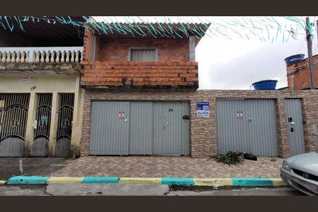 Fachada de casa para alugar com 2 quartos, 95m² em Parque Santa Amélia, Itaquaquecetuba