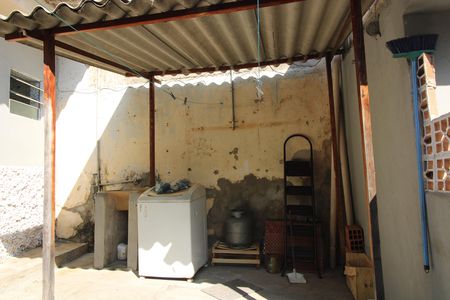 Área de serviço / casa 1 de casa à venda com 2 quartos, 300m² em Vila Ponte Rasa, São Paulo