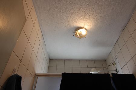 Banheiro / casa 2 de casa à venda com 2 quartos, 300m² em Vila Ponte Rasa, São Paulo